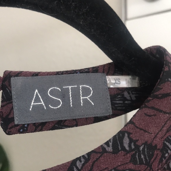 ASTR dress - Picture 5 of 8